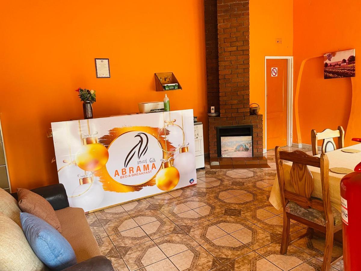 Abrama Bed And Breakfast Francistown Buitenkant foto