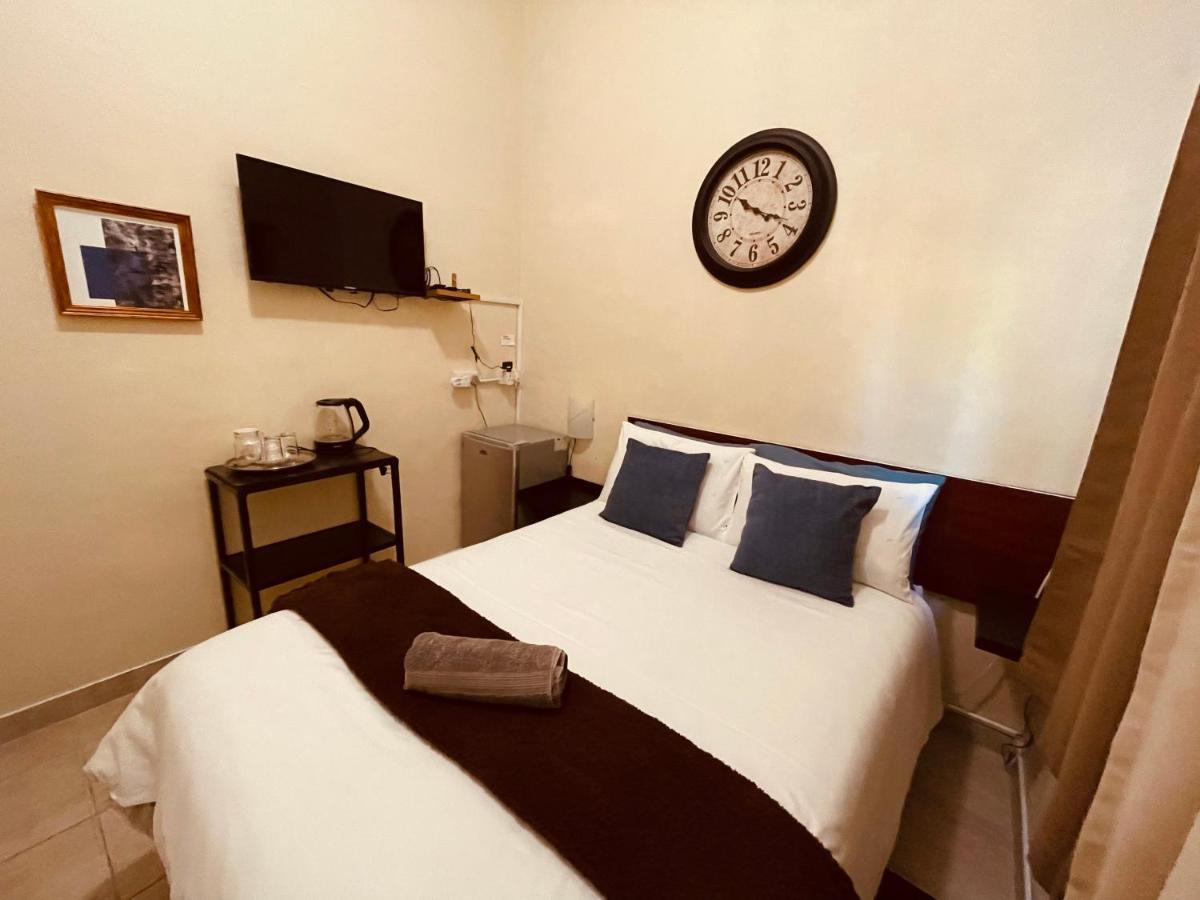 Abrama Bed And Breakfast Francistown Buitenkant foto