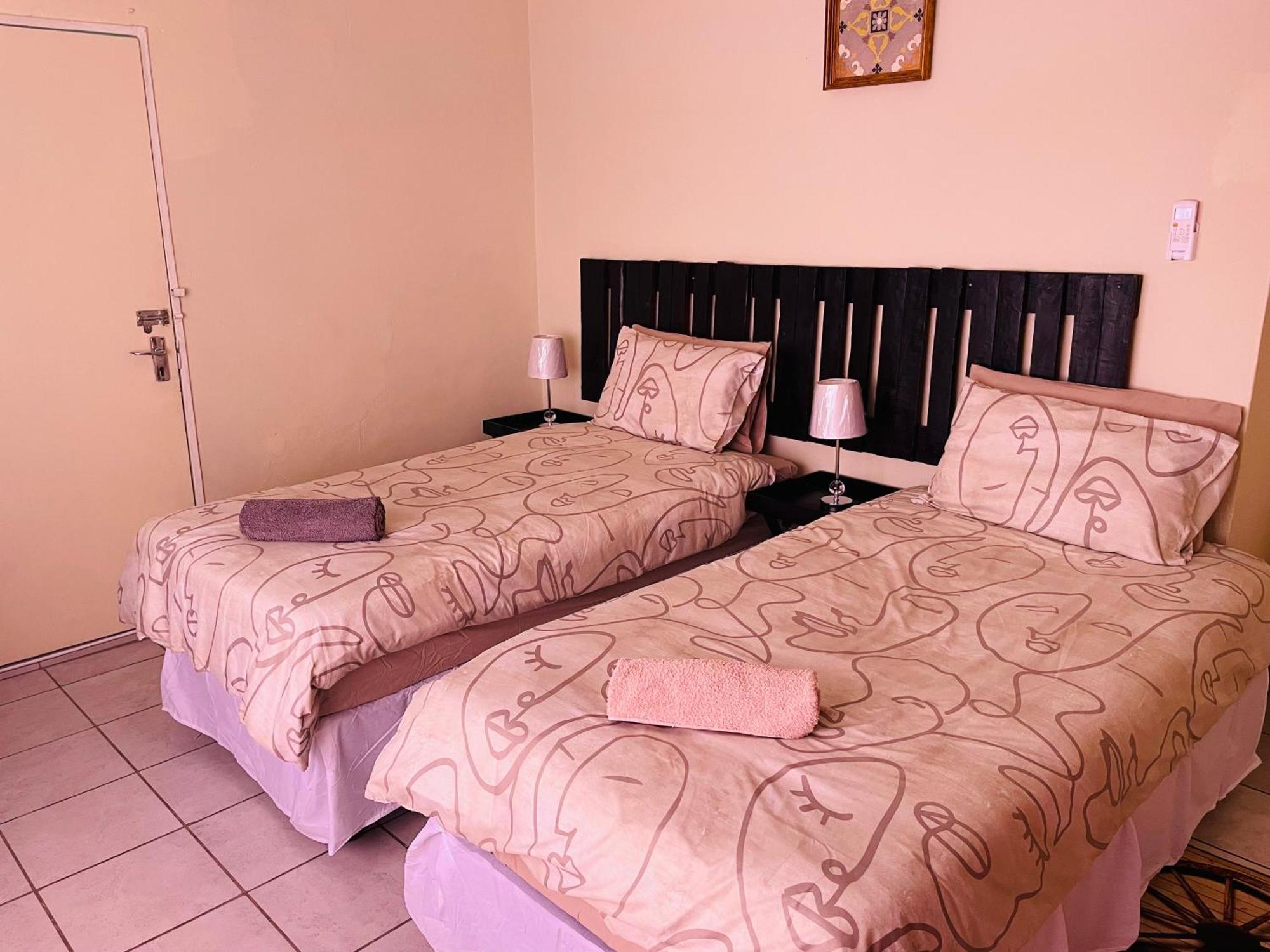 Abrama Bed And Breakfast Francistown Buitenkant foto